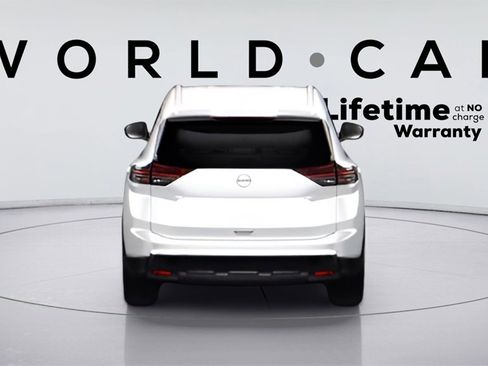 Used 2024 Nissan Rogue SL w/ SL Premium Package image 7