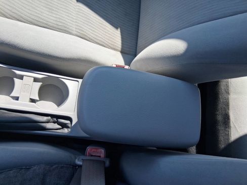 Used 2010 Toyota Corolla LE FWD image 28