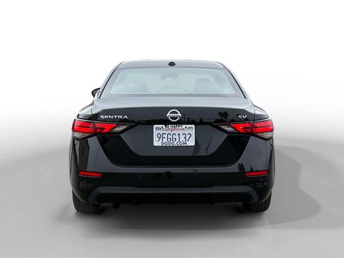 Used 2023 Nissan Sentra SV image 4