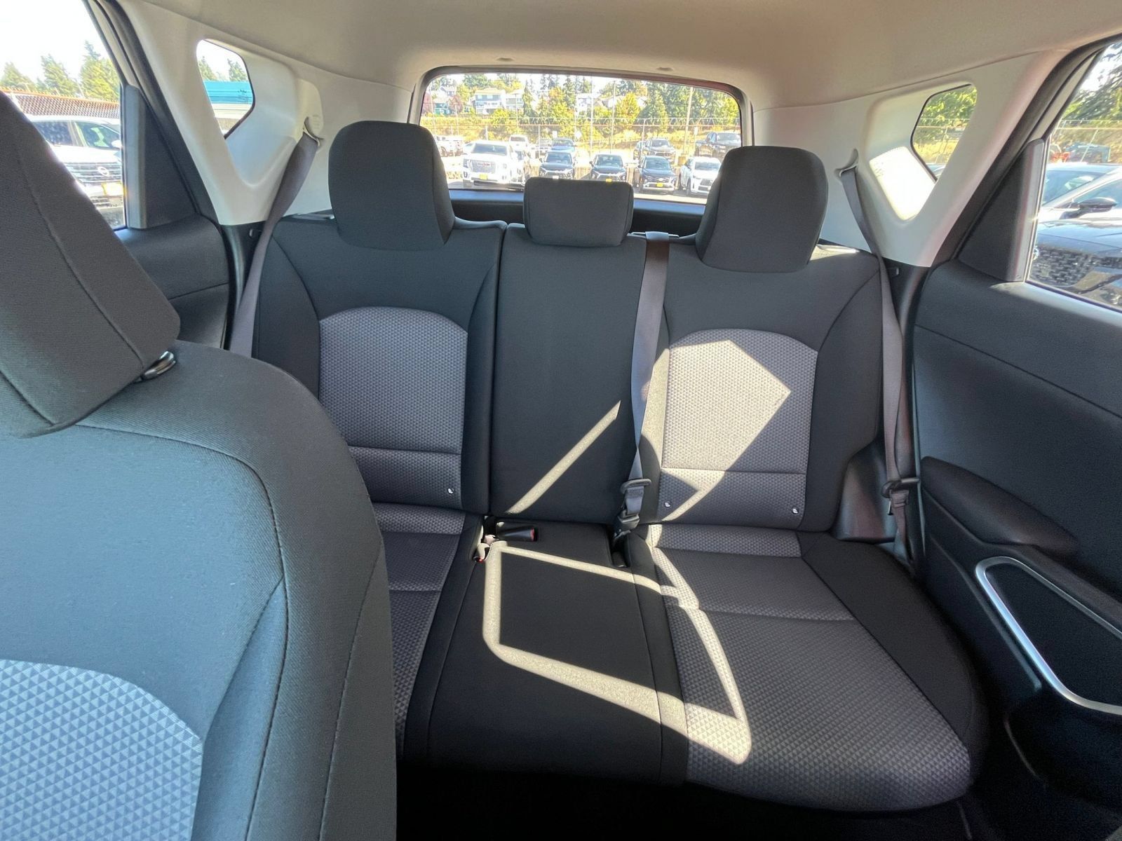 Used 2025 Kia Soul LX w/ LX Technology Package FWD image 37