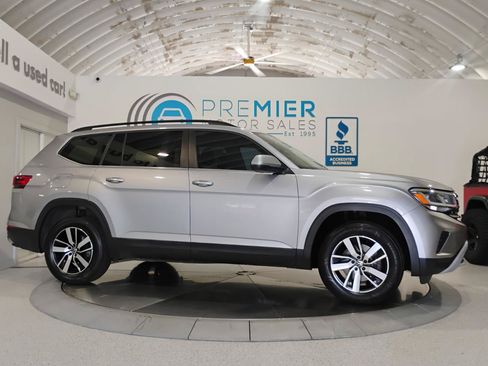 Used 2021 Volkswagen Atlas SE FWD image 19