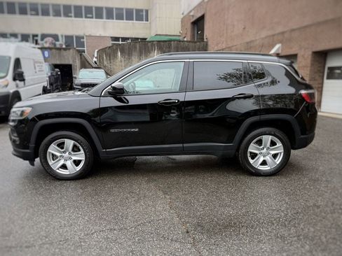 Used 2022 Jeep Compass Latitude AWD/4WD image 14