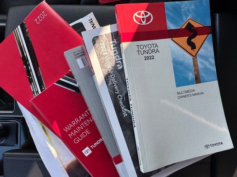 Used 2022 Toyota Tundra Limited image 17