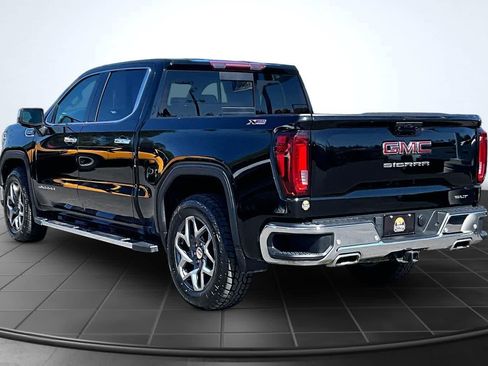 Used 2023 GMC Sierra 1500 SLT w/ SLT Premium Plus Package AWD/4WD image 4