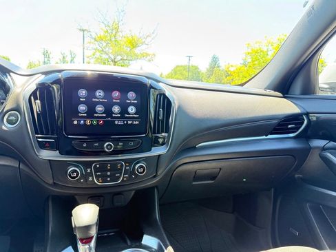 Used 2023 Chevrolet Traverse RS w/ LPO, Floor Liner Package FWD image 25