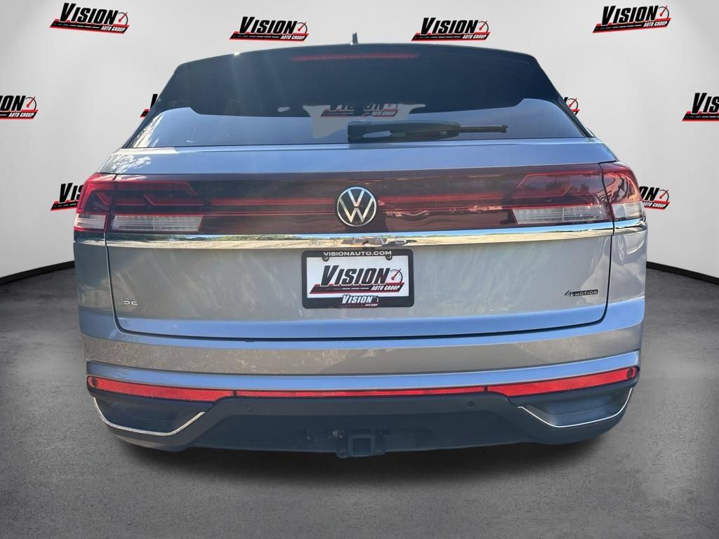 Used 2026 Volkswagen Atlas Cross Sport SE AWD/4WD image 6