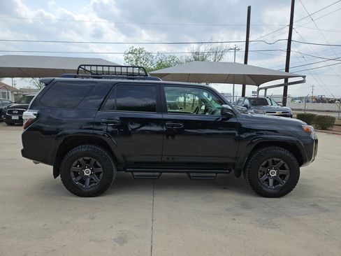 Used 2021 Toyota 4Runner Trail Special Edition AWD/4WD image 2