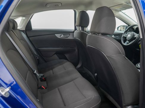 Used 2020 Kia Forte LXS FWD image 12