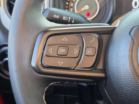 Used 2025 Jeep Wrangler Unlimited Sport AWD/4WD image 26