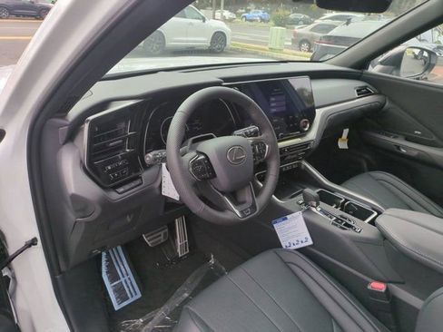 New 2026 Lexus TX 500h AWD image 12