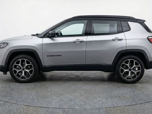 Used 2025 Jeep Compass Limited AWD/4WD image 5
