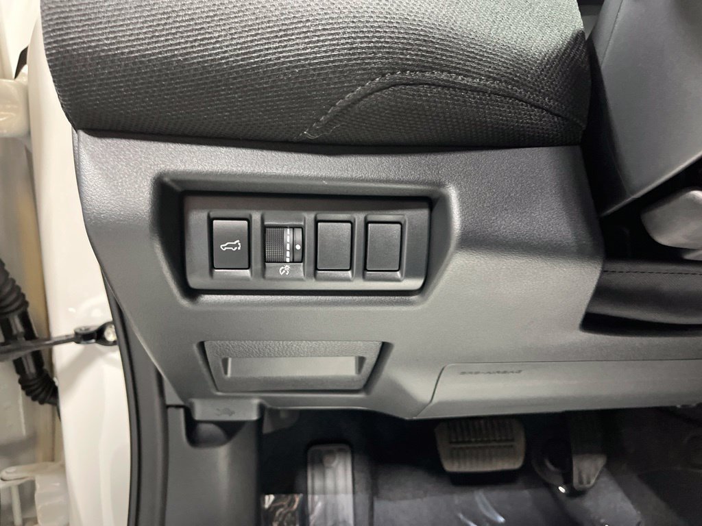 Certified 2026 Subaru Outback Limited AWD/4WD image 15