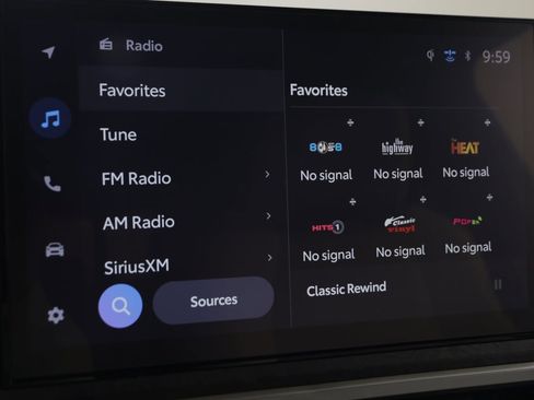 Used 2025 Toyota Tacoma Limited image 32