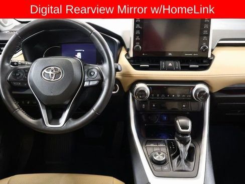 Used 2022 Toyota RAV4 Limited image 17
