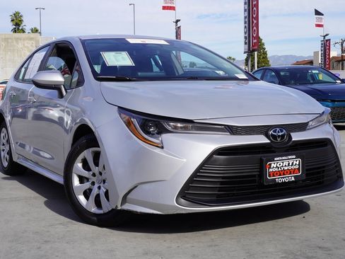 Certified 2024 Toyota Corolla LE image 2
