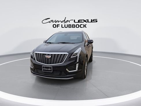 Used 2023 Cadillac XT5 Premium Luxury image 3