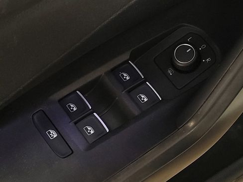 Used 2021 Volkswagen Jetta SEL image 27