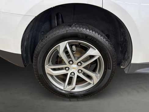 Used 2016 Chevrolet Equinox LTZ w/ Enhanced Convenience Package image 16