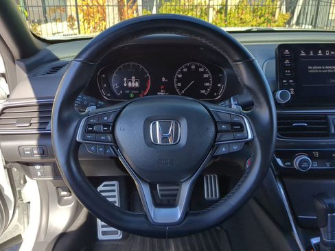Used 2022 Honda Accord Sport image 32