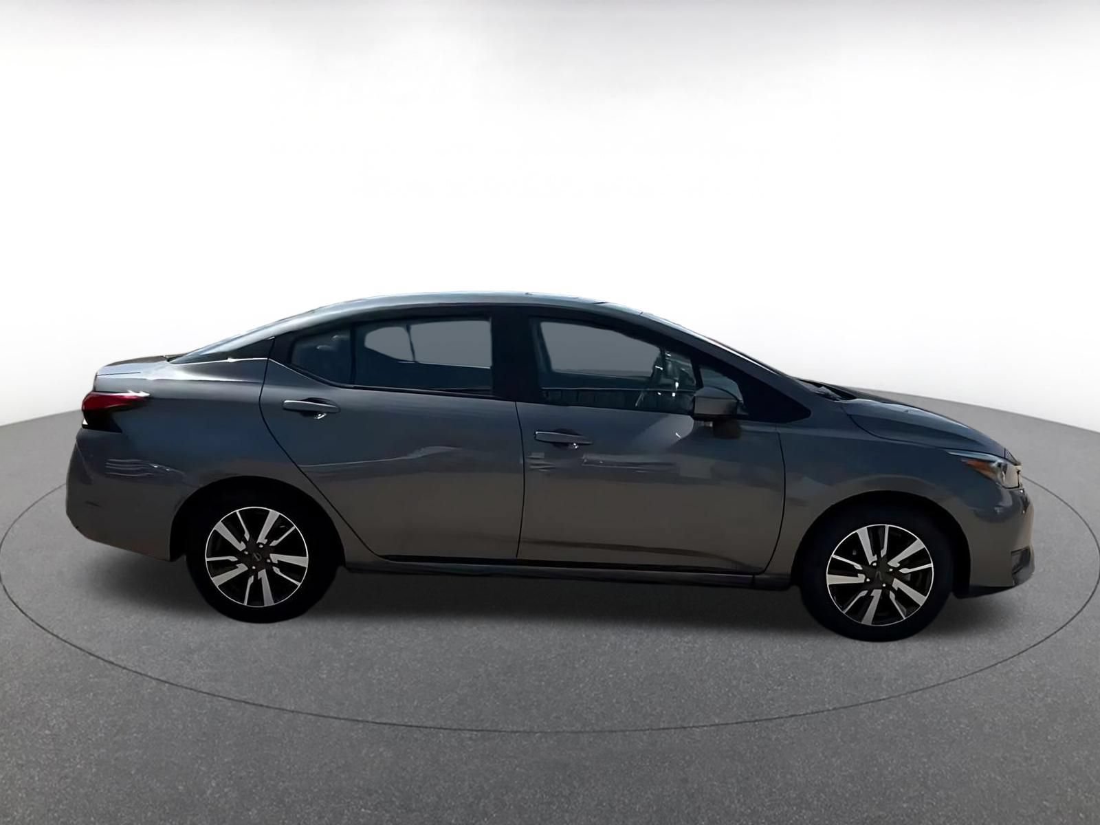 Used 2025 Nissan Versa SV FWD image 15