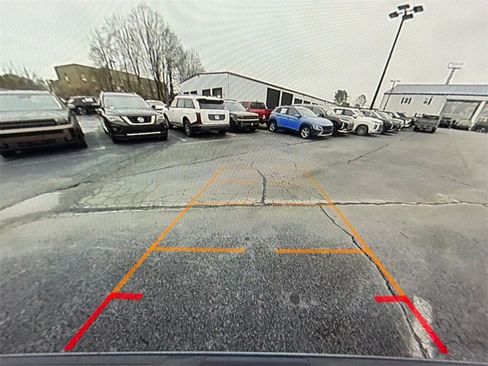 Used 2025 Chevrolet Suburban LT w/ Comfort Package image 30