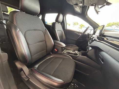 Used 2025 Ford Escape ST-Line FWD image 26