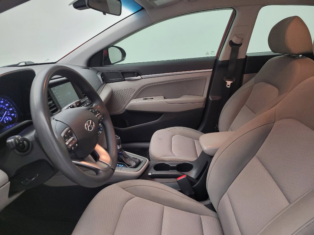 Used 2020 Hyundai Elantra SEL w/ Winter Weather Package FWD image 17