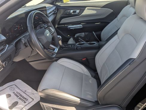 Used 2025 Ford Mustang Premium RWD image 13