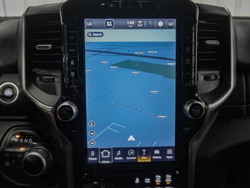 Used 2024 RAM 2500 Big Horn w/ Safety Group image 25