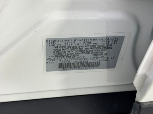 Used 2020 Nissan Kicks SR image 32