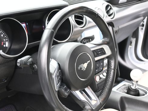 Used 2022 Ford Mustang GT Premium w/ GT Performance Package RWD image 13
