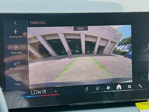 New 2025 BMW X3 xDrive30i w/ Convenience Package image 12