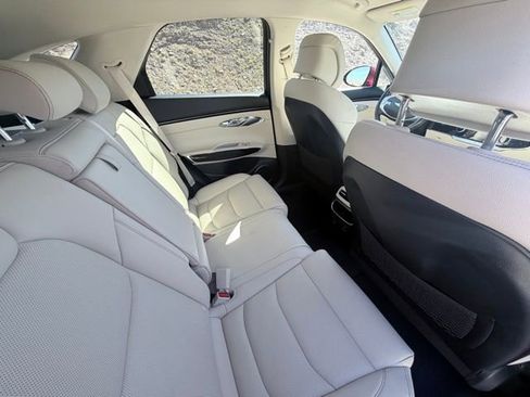 Used 2023 Genesis GV70 2.5T image 30