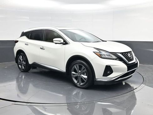 Used 2019 Nissan Murano Platinum image 1