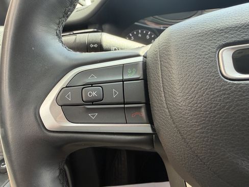 Used 2022 Jeep Compass Latitude AWD/4WD image 33
