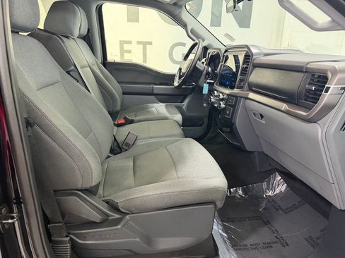 Used 2025 Ford F150 XLT w/ Equipment Group 301A Standard AWD/4WD image 26