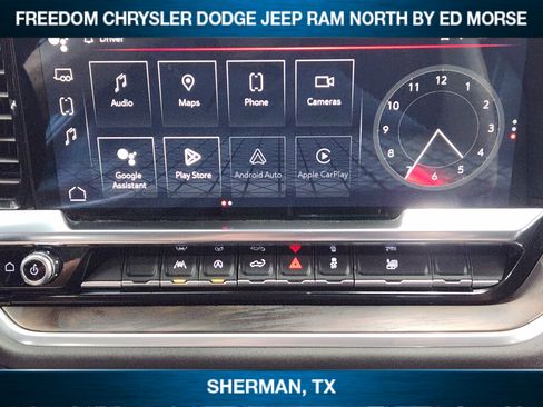 Used 2024 GMC Sierra 1500 SLT image 12