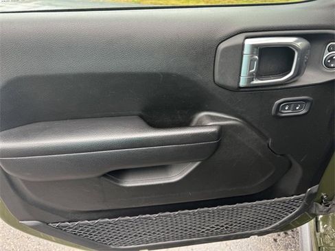 Certified 2024 Jeep Wrangler Unlimited Rubicon image 20