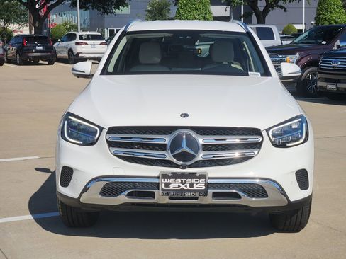 Used 2022 Mercedes-Benz GLC 300 image 2