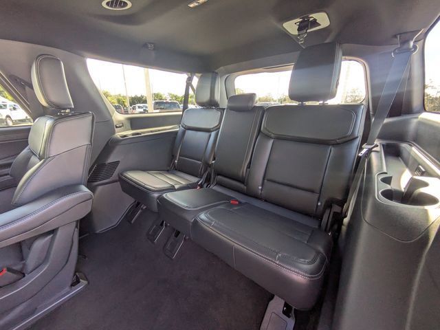 Certified 2026 Ford Expedition Max Platinum w/ Stealth Appearance Package AWD/4WD image 15