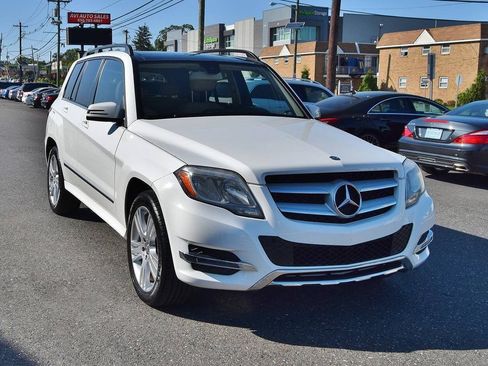 Used 2014 Mercedes-Benz GLK 350 4MATIC w/ Premium 1 Package image 8