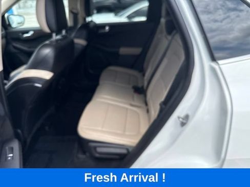 Used 2020 Ford Escape Titanium AWD/4WD image 3