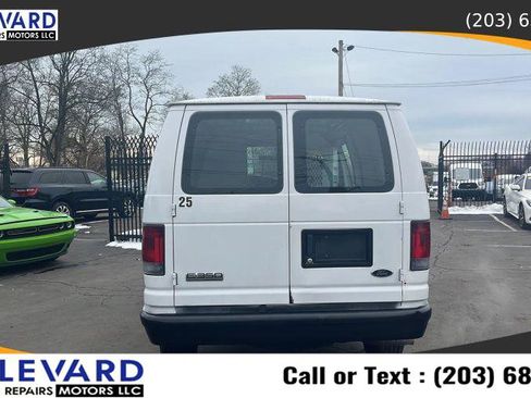 Used 2006 Ford E-350 and Econoline 350 Super Duty image 4