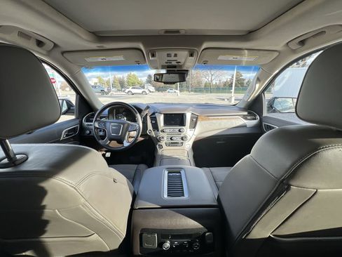 Certified 2019 GMC Yukon XL Denali w/ Denali Ultimate Package image 21