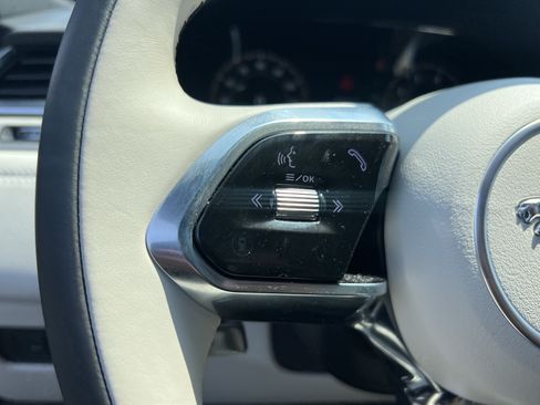Used 2026 Jaguar F-PACE R-Dynamic S AWD/4WD image 21