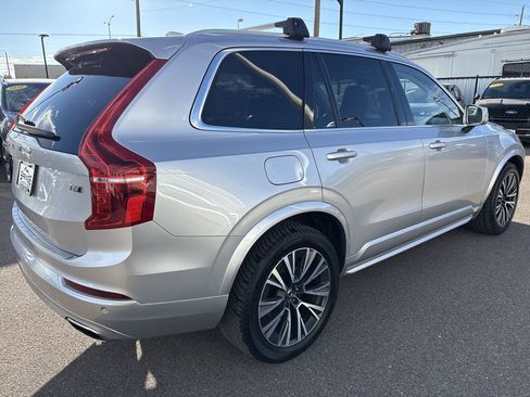 Used 2021 Volvo XC90 T6 Momentum w/ Advanced Package image 5