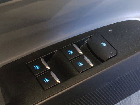 Used 2023 Ford Maverick XL image 27