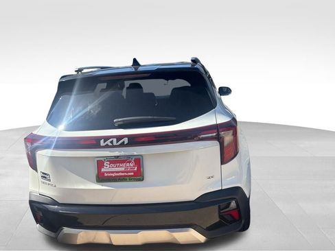 Certified 2024 Kia Seltos S image 22