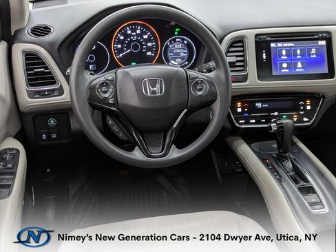 Used 2018 Honda HR-V EX image 4