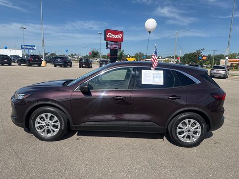 Used 2023 Ford Escape Active FWD image 2
